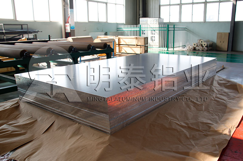 用于汽車-模具-百葉窗5052鋁板多少錢一噸？廠家為您詳細介紹